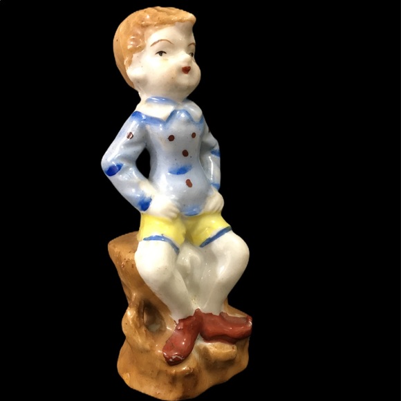 Vintage Porcelain Made in Japan Boy Figurine - Picture 7 of 11